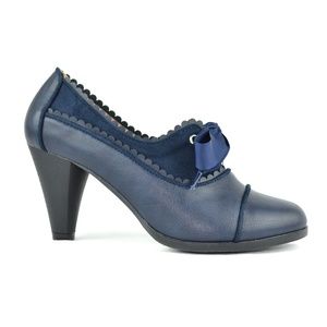 Navy Trimmed Cut Lace-Up Vintage Heeled Oxford
